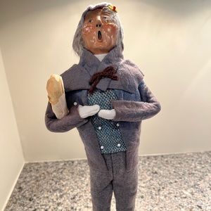 Byers choice caroler